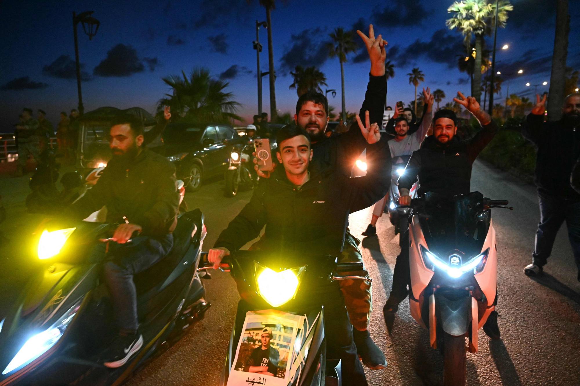 الحزب يهدد سلام بالشارع وبري ينأى بنفسه